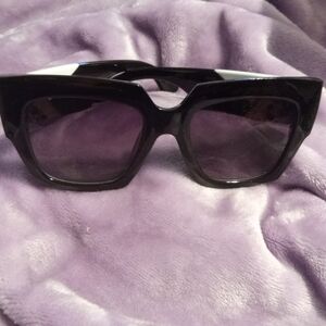 Stylish Black Sunglasses